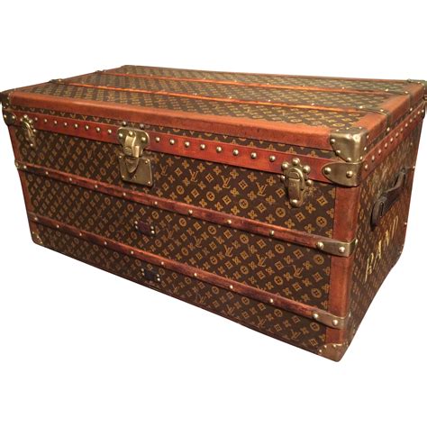 louis vuitton travel trunk vintage